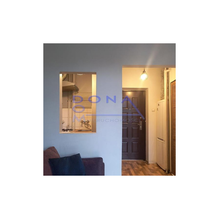 ł&oacute;dzkie, Ł&oacute;dź, G&oacute;rna, Rabindranatha Tagore, Kawalerka z balkonem na G&oacute;rnej.